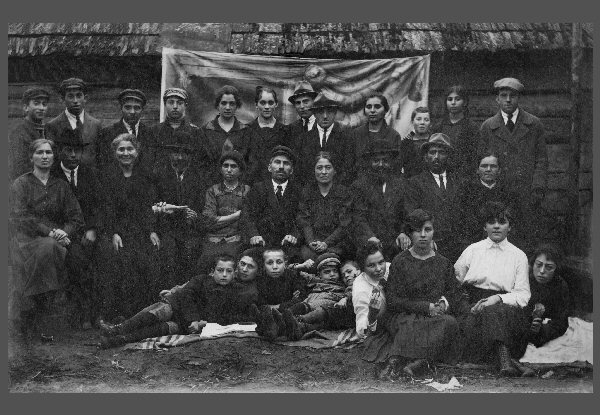 A Murowtchick Gathering in David-Horodok