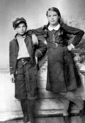 Shalom and Beatrice Gadzuk